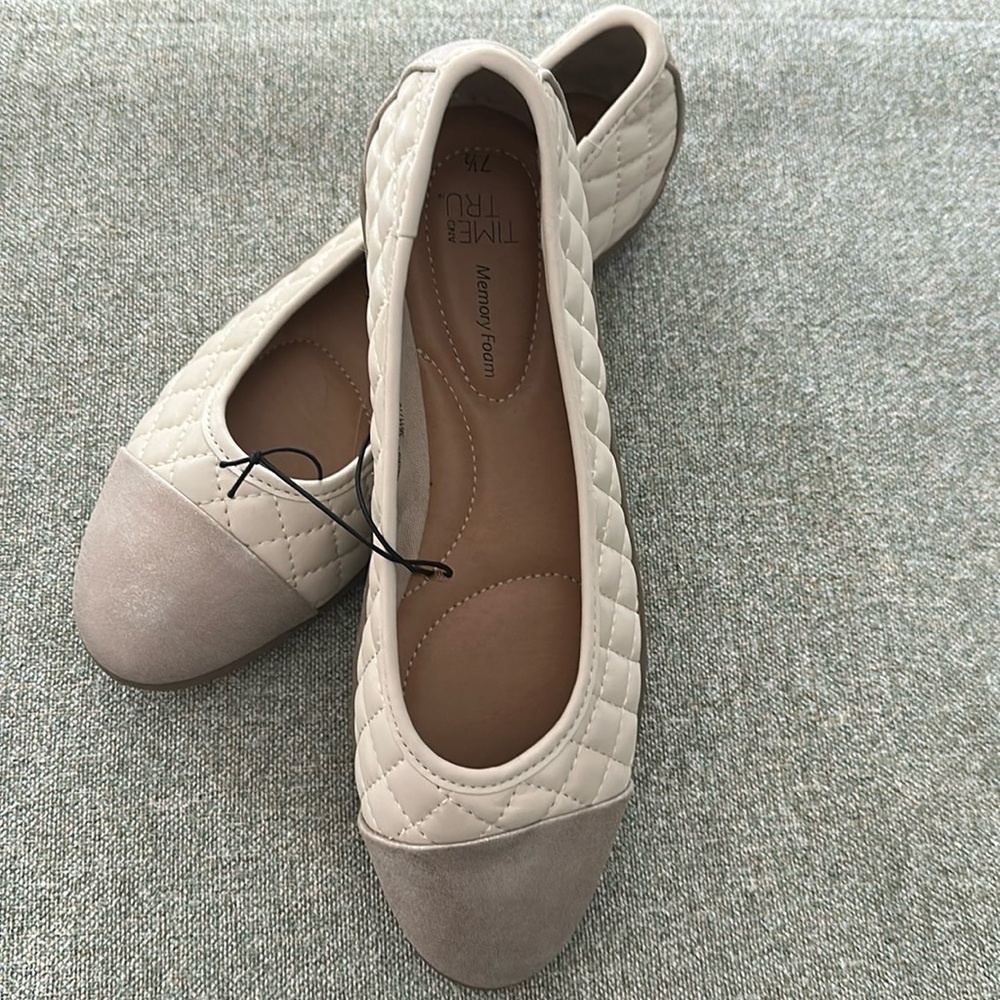 NWOT- Time and Tru Tan Colors Women's Quilted Ballet Flats. Size 7.5